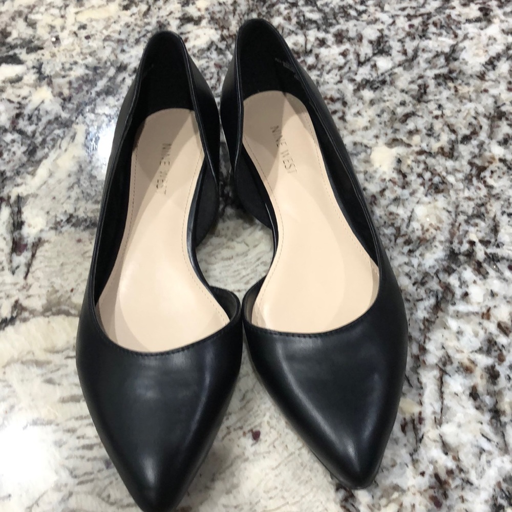 Nine West New black pointed toe